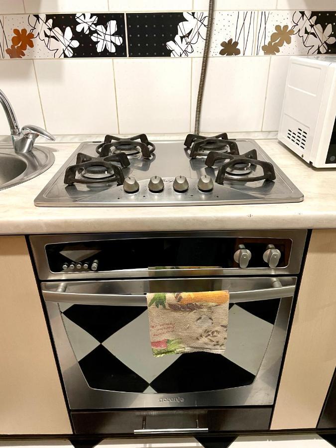 Romantic Apartments- In Historical Center Лвив Екстериор снимка