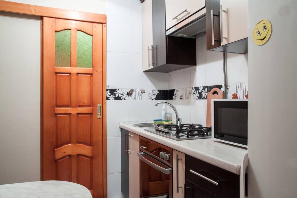 Romantic Apartments- In Historical Center Лвив Стая снимка